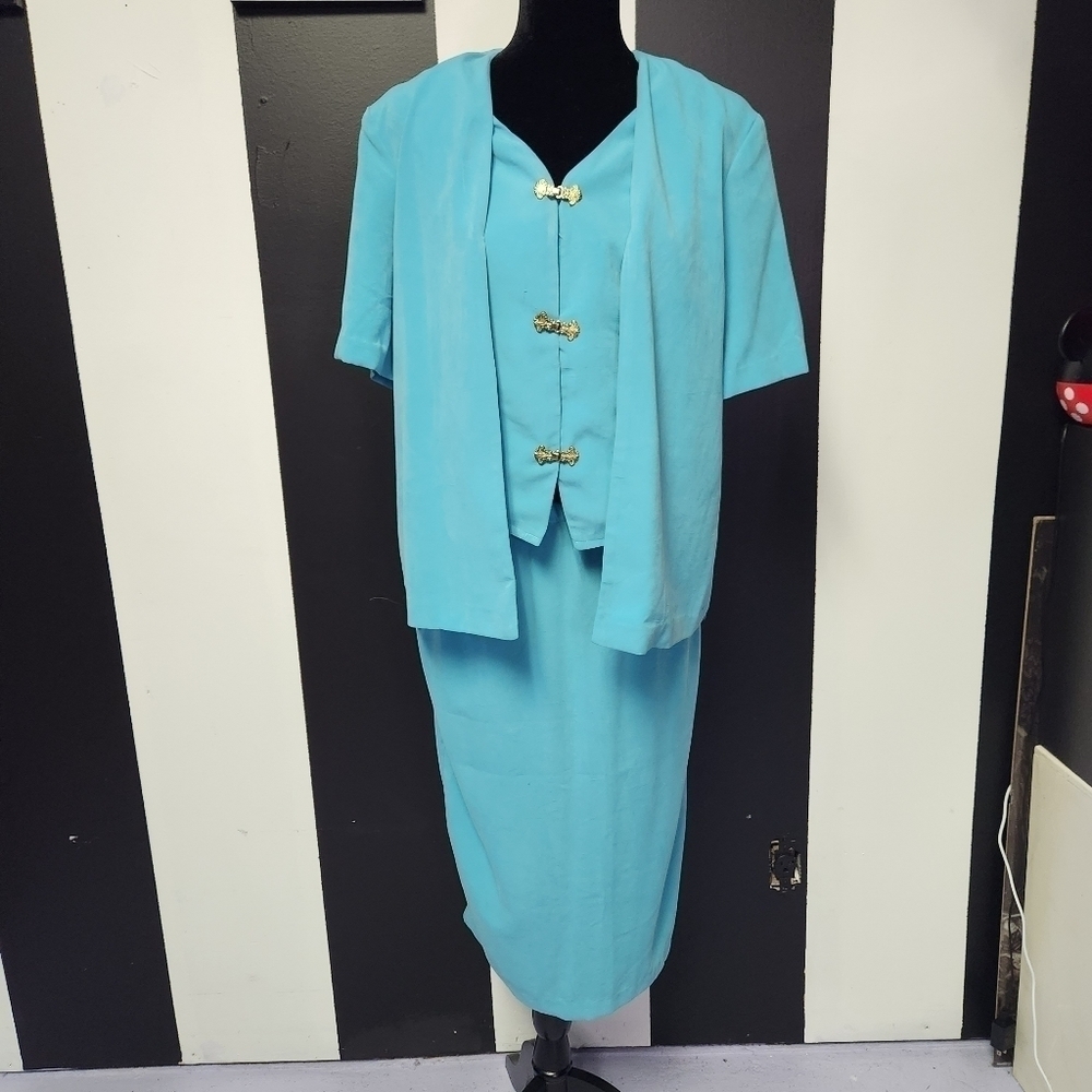 Vintage skirt suit set aqua